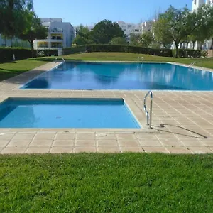 apartamento-urb-vila-nova-lote-5.hotelaalgarve.com/